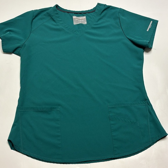 Set of two Skechers by Barco Breeze Women's 3-Pocket STRETCH V-Neck Scrub Top - Picture 10 of 12